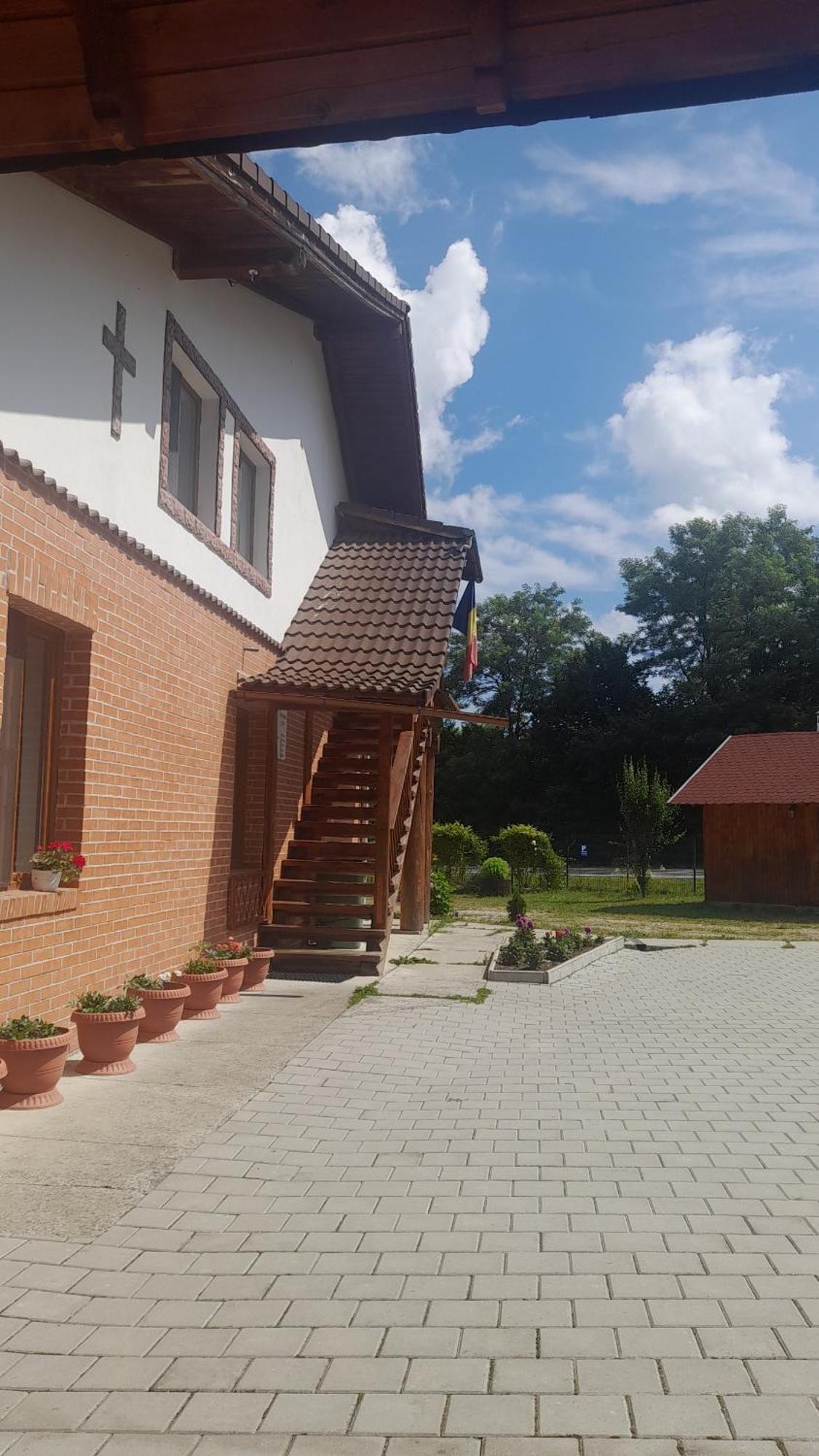 Pensiunea Dates Cartisoara Exterior foto